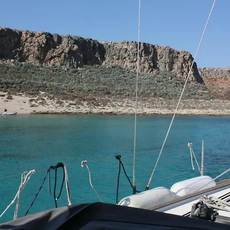 Chania Sailing Private Cruises Πλωτό κατάλυμα Χανιά