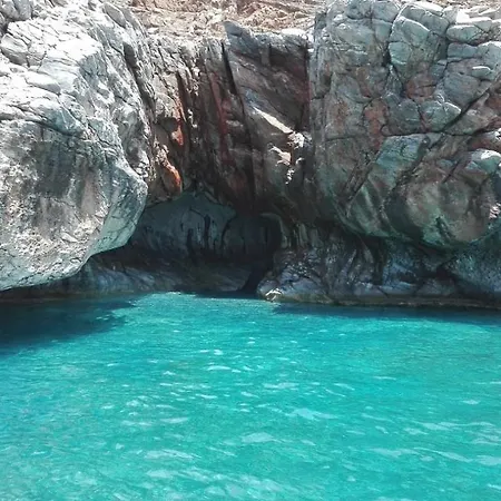 Chania Sailing Private Cruises Πλωτό κατάλυμα *